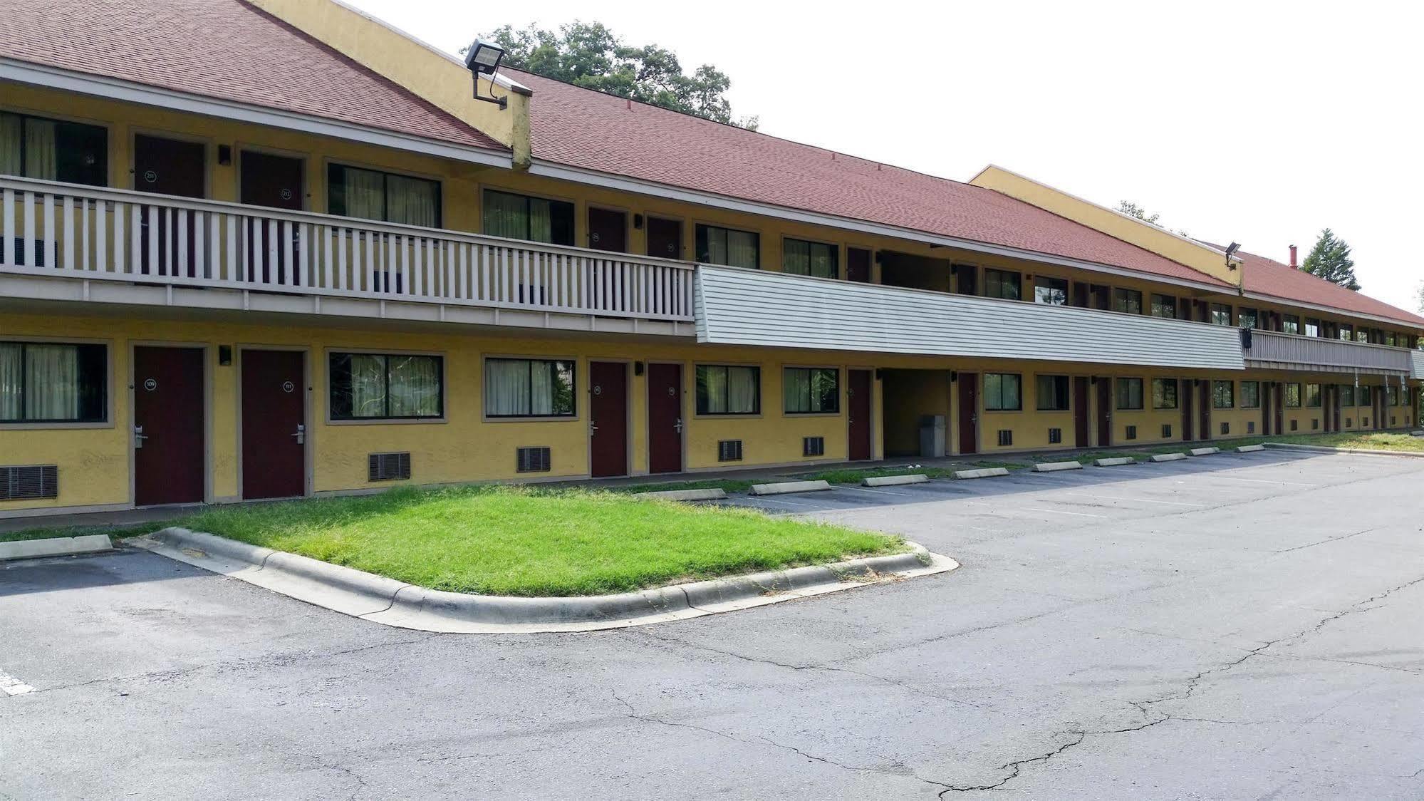 Motel 6-Charlotte, Nc - Airport Zewnętrze zdjęcie