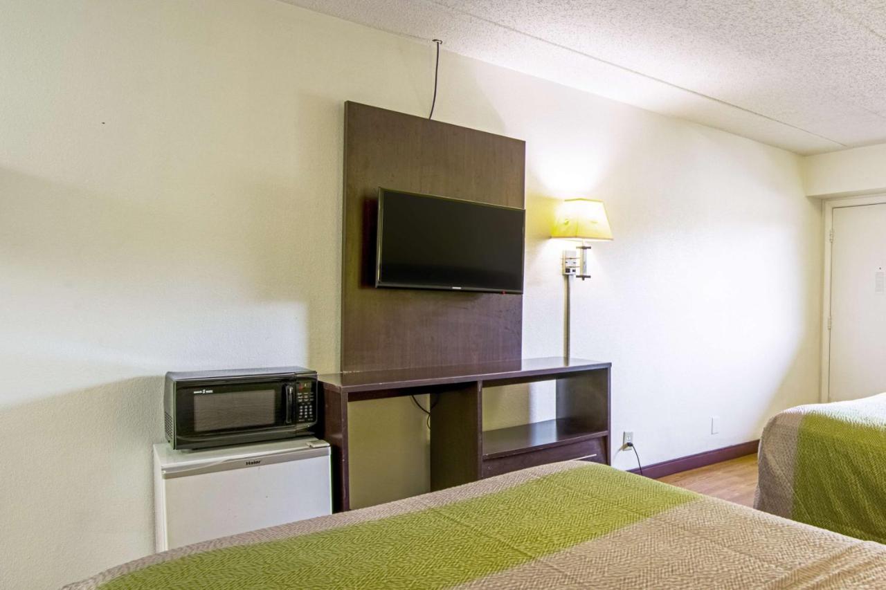 Motel 6-Charlotte, Nc - Airport Zewnętrze zdjęcie